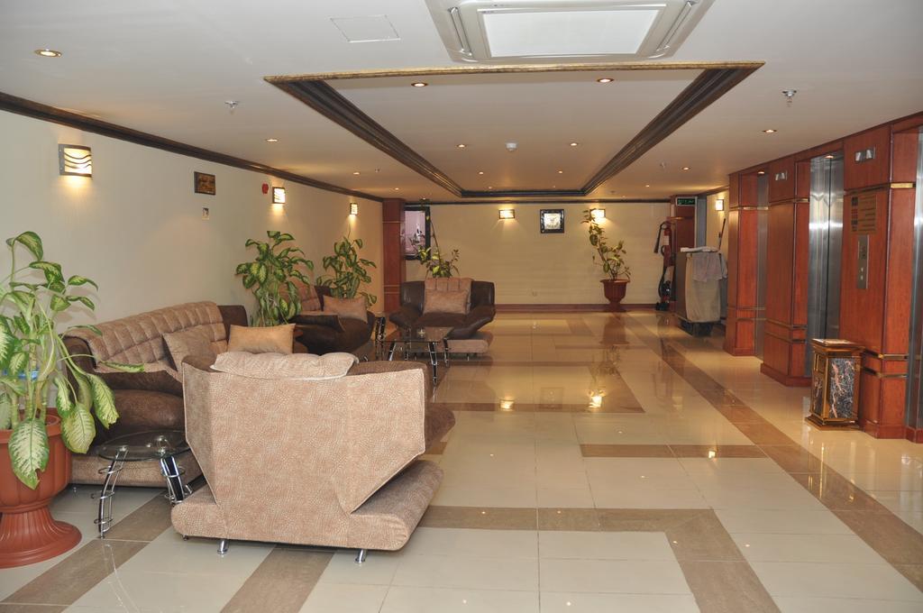 Hotel Di-Palace Riaad Buitenkant foto