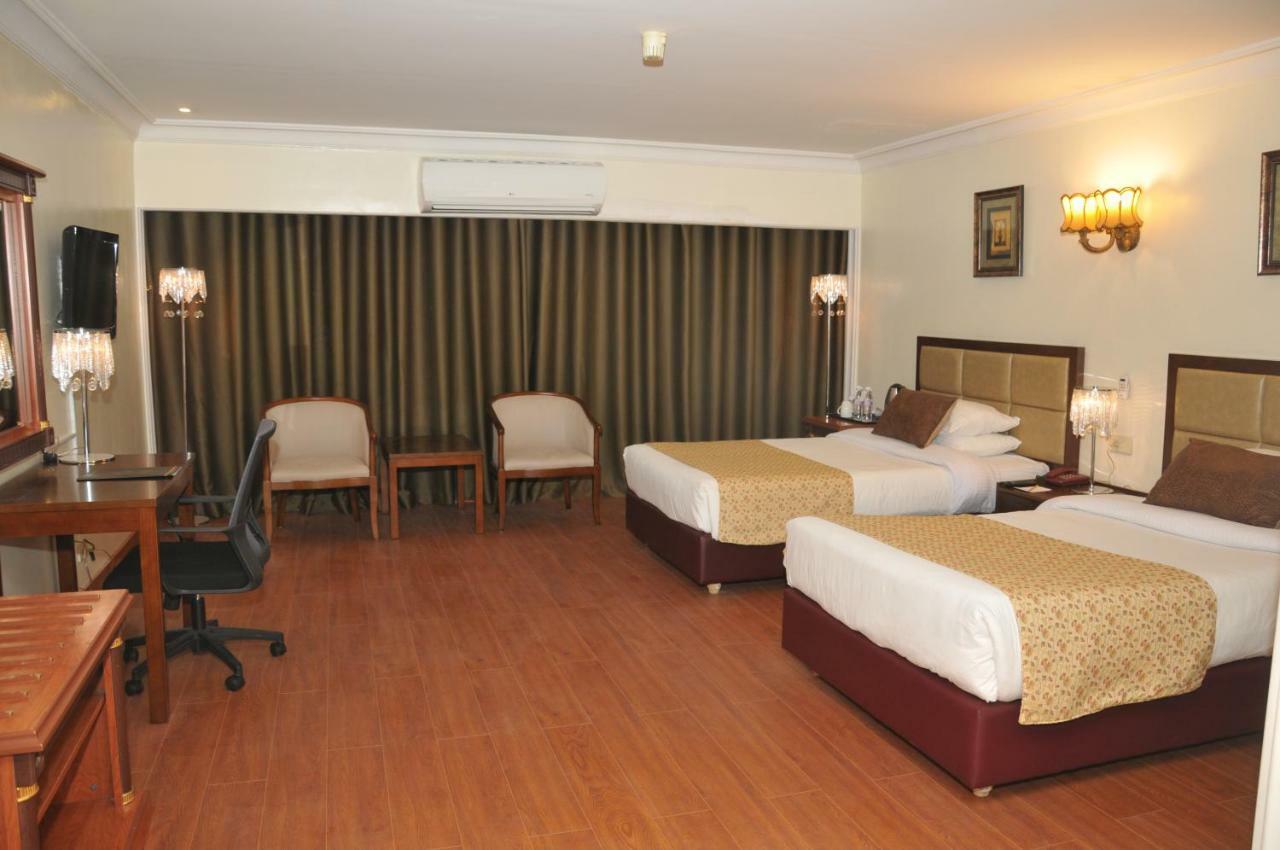 Hotel Di-Palace Riaad Buitenkant foto